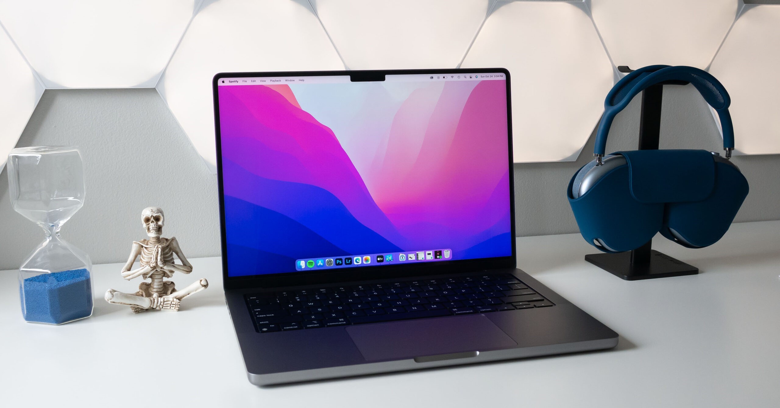لپ تاپ 13 اینچی اپل مدل MacBook Pro MNEH3 2022 | Softpple